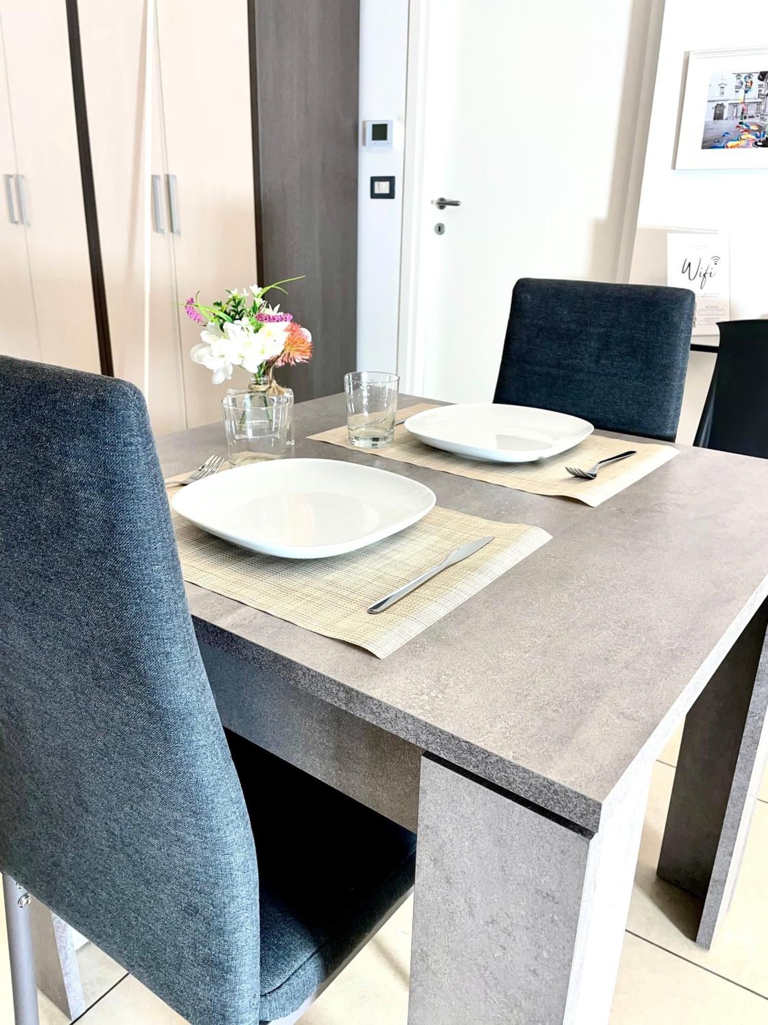 Toret Vanchiglia Studio Apartment Турин Экстерьер фото