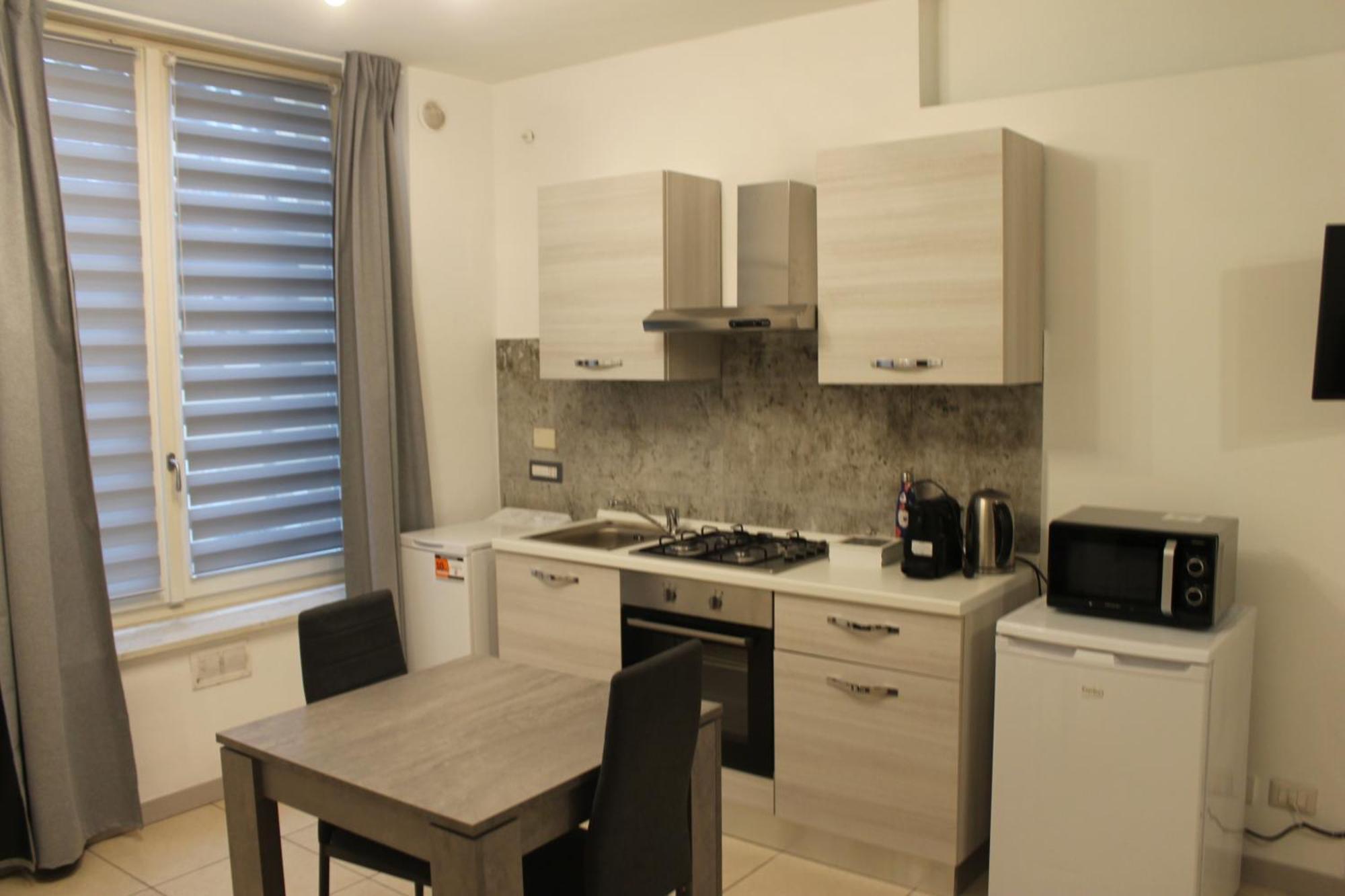 Toret Vanchiglia Studio Apartment Турин Экстерьер фото